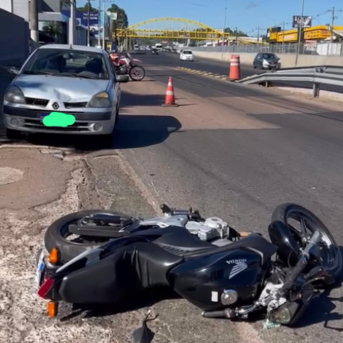 Motociclista é atingida por carro conduzido por motorista sem habilitação na BR-116