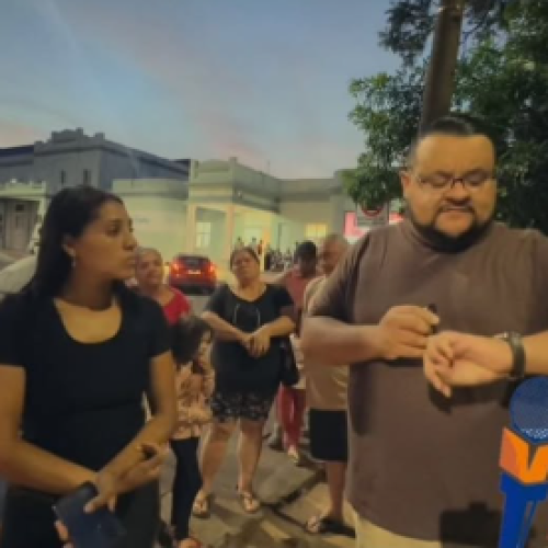 Atualização mãe grávida de gêmeos consegue transferência e bebês deixa de correr risco de vida