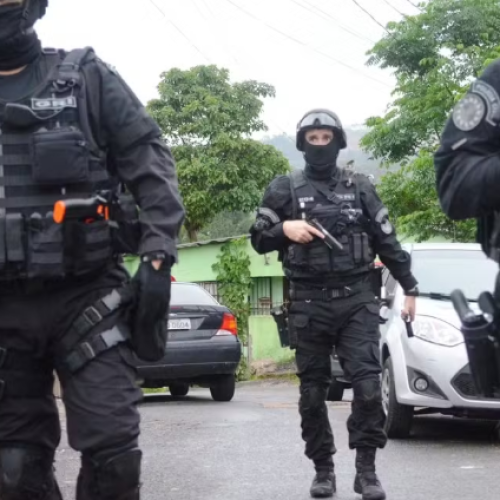 Homem se joga do quarto andar após abordagem da Polícia Civil durante ocorrência de agressão contra mulher em São Leopoldo